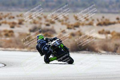 media/Jan-08-2022-SoCal Trackdays (Sat) [[1ec2777125]]/Turn 7 (1035am)/